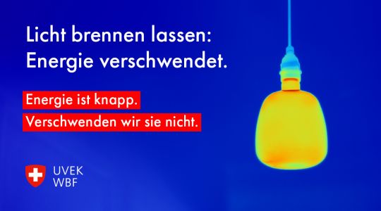 Ein möglicher Energiemangel im Winter rückt immer näher. Um den «worst case» zu vermeiden, müssen wir weniger Strom und Gas verbrauchen. Auf nicht-verschwenden.ch gibt der Bund Tipps zum Energiesparen.