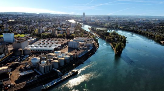 Basel mit Rhein von oben