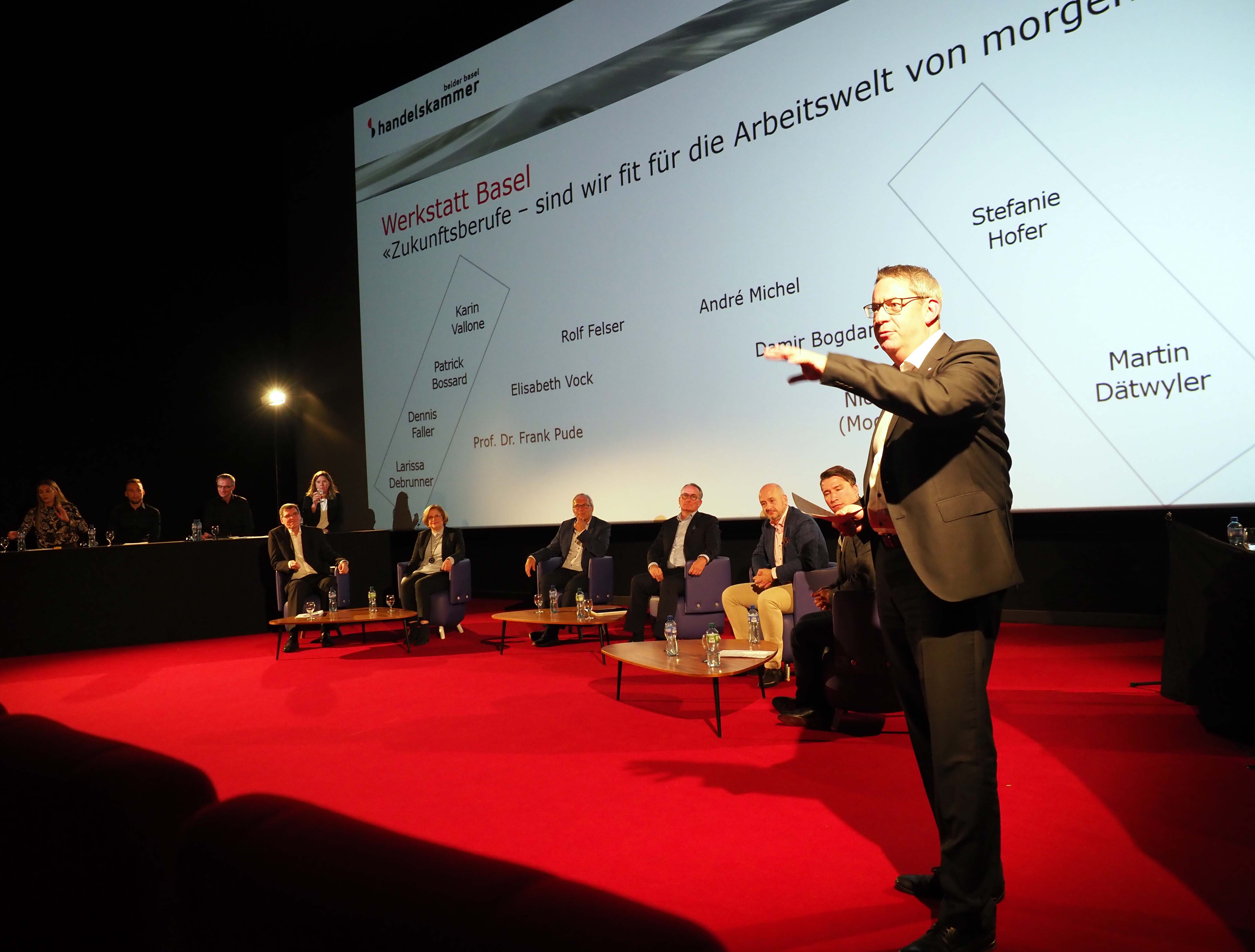 Am Podium diskutierten Damir Bogdan, Elisabeth Vock, Rolf Felser, André Michel und Frank Pude.